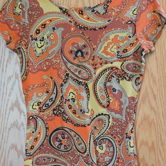 Liz & ME top sz small - Picture 2 of 3